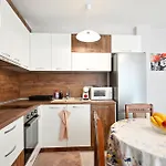 Modern Escape Апартаменты *