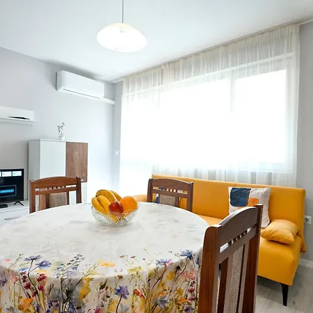 Modern Escape Apartment *