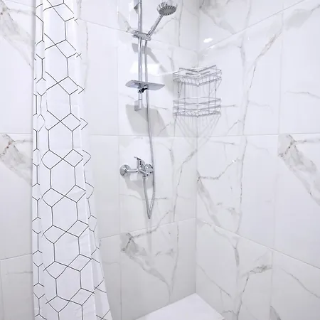 Modern Escape * Várna