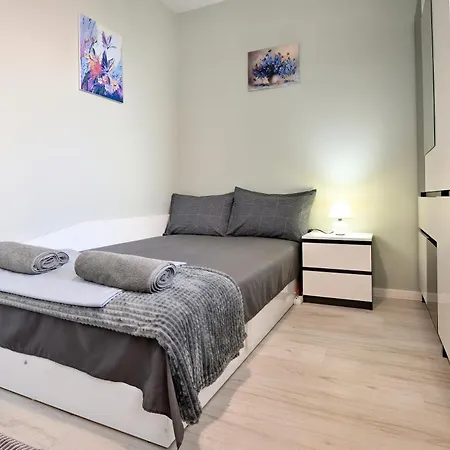 Modern Escape Apartman Várna
